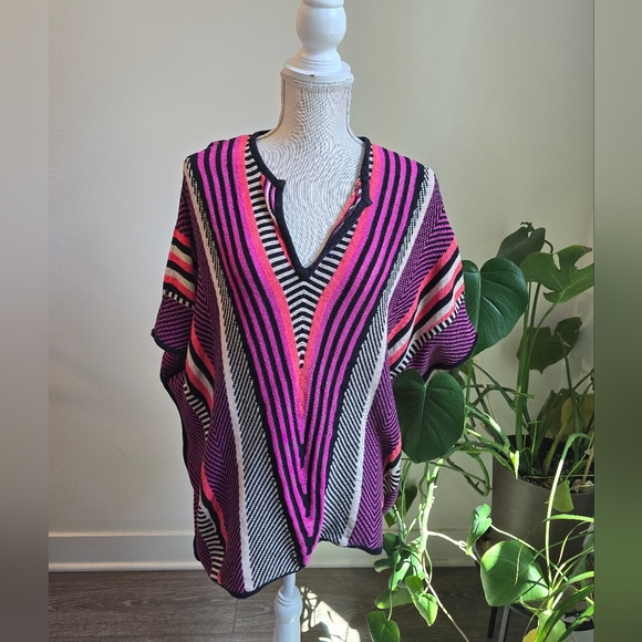 Tira Turk poncho Size M/L - Picture 5 of 7